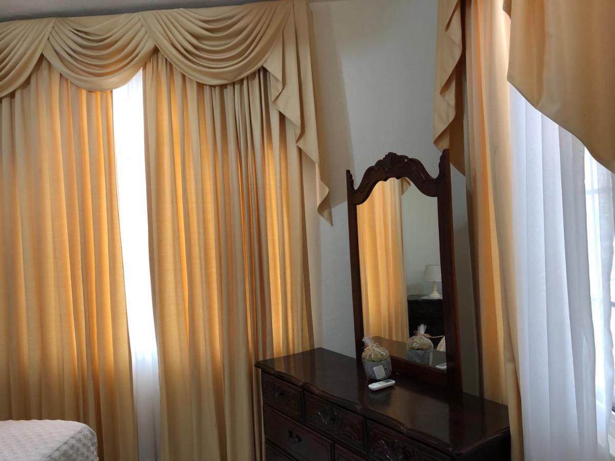 Goldenview Guesthouse Ocho Rios Exterior foto