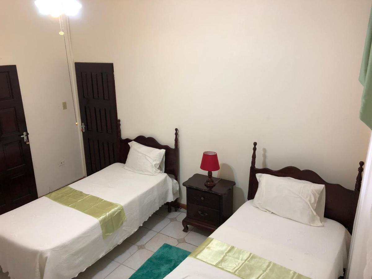 Goldenview Guesthouse Ocho Rios Exterior foto